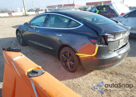 2019 Tesla Model 3 Long Range/Performance z USA, uszkodzony, nr VIN 5YJ3E1EB5KF418119